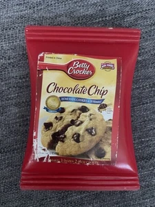 Pretend Play Food Betty Crocker Chocolate Chip Cookie Mix Rot Kunststoff - Bild 1 von 7