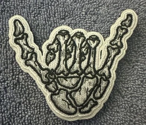SHAKA SURFING 2x2 Embroidered Morale Patch Hook Backing Brand New - Picture 1 of 4