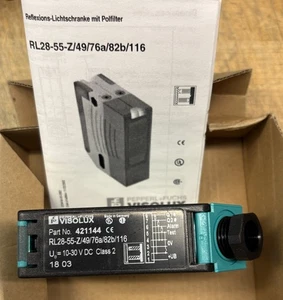 PEPPERL & FUCHS RL28-55-Z/49/76A/82B/116 PART# 421144 RETRO-REFLECTIVE -NIB - Picture 1 of 3