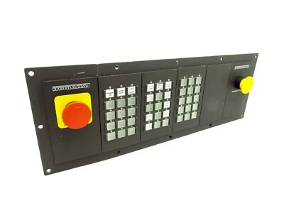 Controlador de panel de operador Indramat BTM3.1-NA-TA-TA-TA-TA-BA-RA-2EA Foto 1 de 3