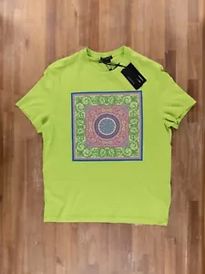 $475 VERSACE vibrant lime green barocco print t-shirt Medium authentic NWT - Picture 1 of 10