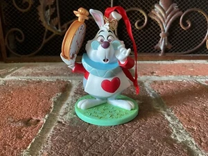 Raro Disney Alicia en el País de las Maravillas Conejo Blanco con Reloj 2013 Adorno Usado en Excelente Condición - Imagen 1 de 9