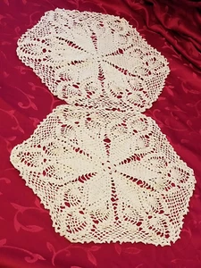 Lote De Colección De 2 Tapetes De Encaje De Crochet Marfil/Beige Tamaño Mediano Hexágono - Imagen 1 de 10