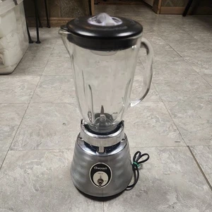 Vintage Osterizer Classic Beehive 5 Cup Chrome Blender Tested 524A - Picture 1 of 5
