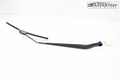 2016-2025 CHEVROLET MALIBU ЛОБОВОЕ СТЕКЛО ПРАВАЯ СТОРОНА ОМЫВАТЕЛЯ СТЕКЛООЧИСТИТЕЛЬ РЫЧАГ С ЛЕЗВИЕМ OEM - Изображение 1 из 4