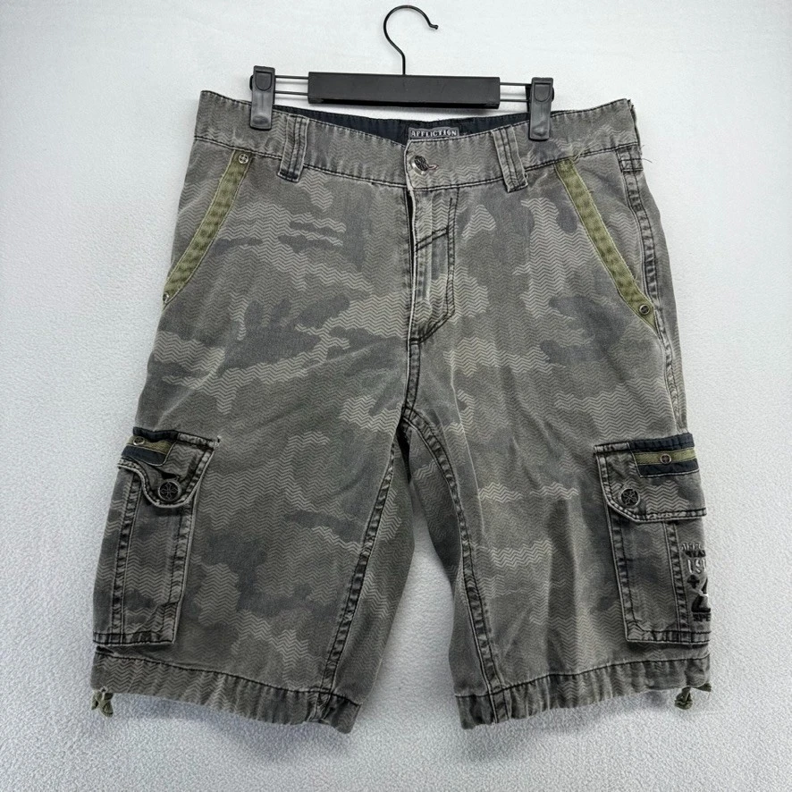 复古 Affliction 短裤男式 30 迷彩宽松滑板货物破旧 Y2K 90 年代 — 第 1/4 张图片