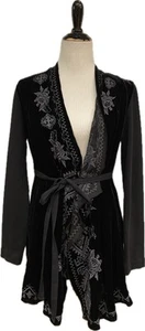 Cárdigan Johnny Was Terciopelo Negro y Corbata Bordada, Pequeño - Imagen 1 de 11