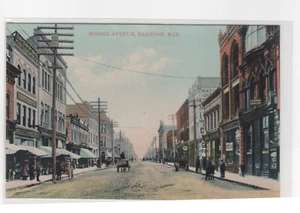 POSTKARTE Rosser Ave BRANDON MB Pferdewagen gebraucht BELEBTE STRASSENSZENE - Bild 1 von 2