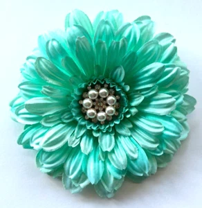 5" mintgrüne Gerbera Gänseblümchen Seide Blume BROSCHE Anstecknadel Perle Strass Cabochon - Bild 1 von 2