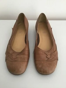 Ladies Brown Court Shoes UK 3.5 - Picture 1 of 5