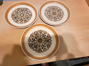 Vintage Denby Langley Canterbury 3 x 8.5" Stoneware Plates. Excellent Condition. - Picture 1 of 10