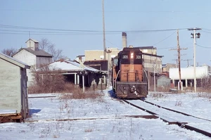 MS Original Slide MILW Milwaukee Road GP9 #309 w/Train - Cedarburg WI 1974 - Picture 1 of 1