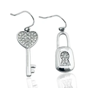 Orecchini pendenti chiave a cuore e lucchetto in argento 925 rodiato con zirconi - Foto 1 di 2