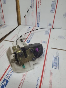 2004 - 2006 CHRYSLER PACIFICA PASSENGER RIGHT FRONT DOOR LOCK ACTUATOR OEM - Picture 1 of 3