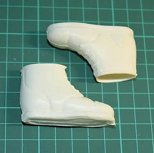 Action Man Vintage Palitoy Emergency Medic Short White Boots c1978 FREE POST UK - Picture 1 of 14