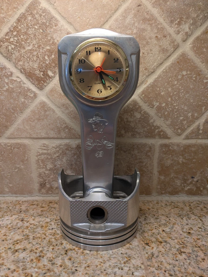 Reloj de pistón Richard Petty #43 - NASCAR Garage Art - Parte del motor - De colección Foto 1 de 4