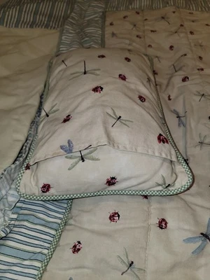 Juego de Cuna Edredón Falda de Cama y Almohada Moscas Dragón Y Dama Bichos Gran Calidad Foto 1 de 4