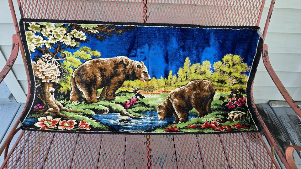 Tapiz de oso vintage hecho en Italia Foto 1 de 3