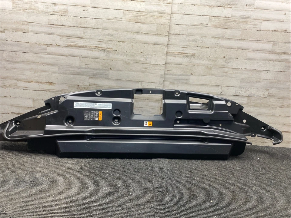 OEM NEW Ford Super Duty 2017-2019 Radiator Support Air Deflector HC3Z-19E525-E - Image 1 of 4