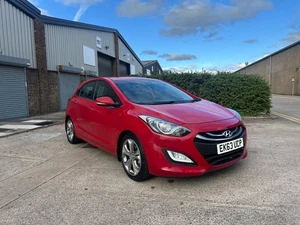 Hyundai I30 Premium 2014 1.6 Crdi Diesel 5 Door Hatchback - Picture 1 of 24
