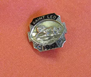 Vintage Balfour? 10K Yellow ( Lion ) Gold Pin -- Marked : Saint Leo 1937 - Picture 1 of 10