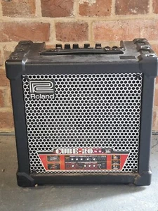 Amplificador de guitarra Roland Cube 20XL. Combo de 20 vatios. - Imagen 1 de 6