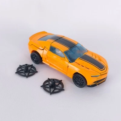 Transformers Bumblebee Complete AOE Deluxe Class Age Of Extinction - Image 1 of 4