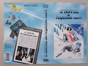 JAQUETTE VHS - L'HOTEL DE L'ALPINISTE MORT - VHS SLEEVE - Photo 1/2