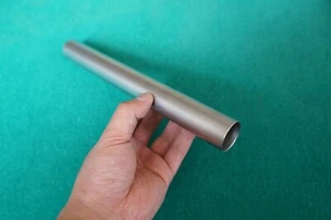 Tubo de metal de titanio grado 9 (1,125"" x 0,035"" x 10"") 1-1/8 in tubo redondo - Imagen 1 de 4