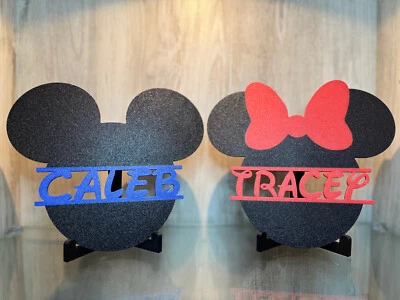 Letrero de placa de identificación personalizado inspirado en Mickey o Minnie Mouse Disney Foto 1 de 4