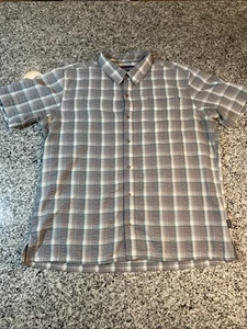 PATAGONIA Shirt Men Size XL Plaid Crinkle Multicolor Gray Button Short Sleeve - Picture 1 of 10