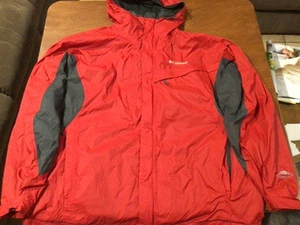 Columbia Omni-Tech Size XL Men’s Red Raincoat Jacket Excellent Condition READ - Picture 1 of 18