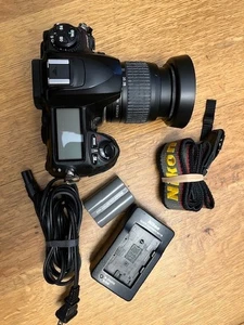Nikon D200 10.2MP DSLR camera with 28-80mm Nikkor lens - Picture 1 of 18