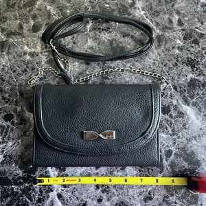 Jessica Simpson Landon Clutch Crossbody Purse Black Adjustable Detachable Strap - Picture 1 of 6