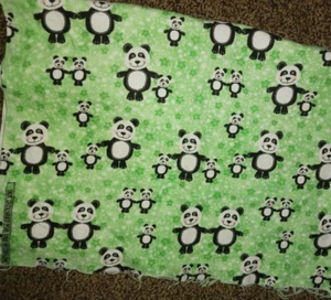 PANDA PANDAS BABY FAMILY GREEN STARS FLANNEL FABRIC lot - Picture 1 of 2
