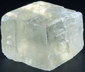 Calcita óptica peruana natural / 1,41" (35,81 mm) / 3,40 oz (96,38 gr) 3580 - Imagen 1 de 16