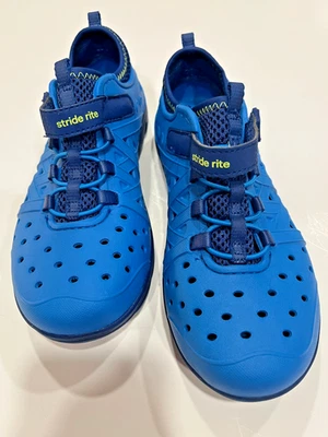 Sapatos masculinos tamanho 1 novo sem etiquetas - Stride Rite Phibian feitos para brincar azul segurança hídrica - Imagem 1 de 4