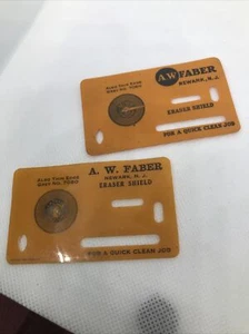 MÁQUINA DE ESCRIBIR CELULOIDE BORRADOR ESCUDO A. W. FABER Newark, NJ - Imagen 1 de 3