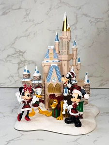 Disney Parks Christmas Castle Figurine Mickey Minnie Donald Goofy Pluto Read - Picture 1 of 9