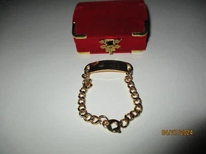 [NEU] ELVIS [VERRÜCKT} {VERGOLDET} AUSWEIS ARMBAND {MIT ROTER VELOURS-GESCHENKBOX} - Bild 1 von 17