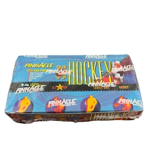 1994-95 Pinnacle SEALED Series 1 Hobby Hockey Wax Box US Edition  - Picture 1 of 4