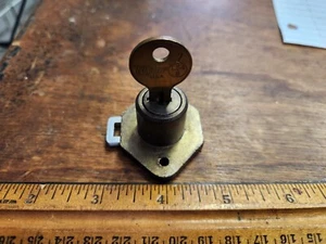 Vintage Schreibtisch Schubladenschloss mit 1 Schlüssel - Bild 1 von 3