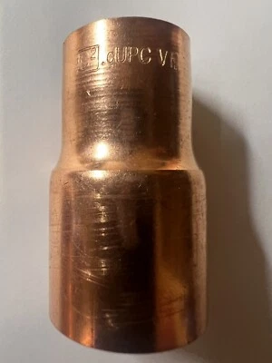 Canada 1 “x 3/4”  Copper Reducer F X C  Sweat Pressure  Fitting - Image 1 of 4