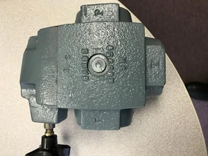 VICKERS PRESSURE RELIEF VALVE CT 10 F 30 - Bild 1 von 2