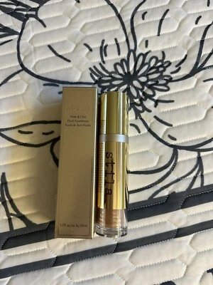 Stila Hide and Chic Fluid Foundation Tan/ Deep 1. New - Image 1 of 4