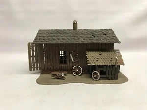 Vintage HO SCALE Eisenbahn rustikaler Schuppen Garage Station Wagon Räder - Bild 1 von 10