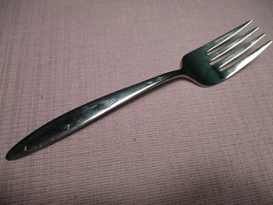Wallace Silver Star Crest Stainless Fork Meat 8 1/8" - Picture 1 of 6
