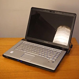 Retro Toshiba Satellite A200 Laptop, 1.73GHz CPU, 2GB RAM, 160 GB HD - Read desc - Picture 1 of 18