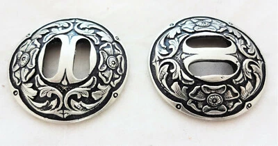 Jeremiah Watt Ranurado Oeste Blanco Bronce Conchos Caballo Tack Tamaños Par Nuevas Ranuras Foto 1 de 2