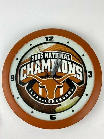 University of Texas Longhorns Round Wall Clock 2005 National Champions Cover